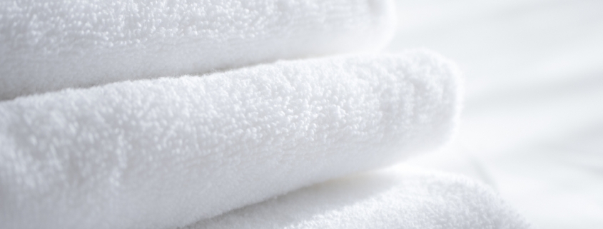 https://www.braunlinen.com/wp-content/uploads/2019/06/how-to-keep-towels-fluffy-845x321.jpg